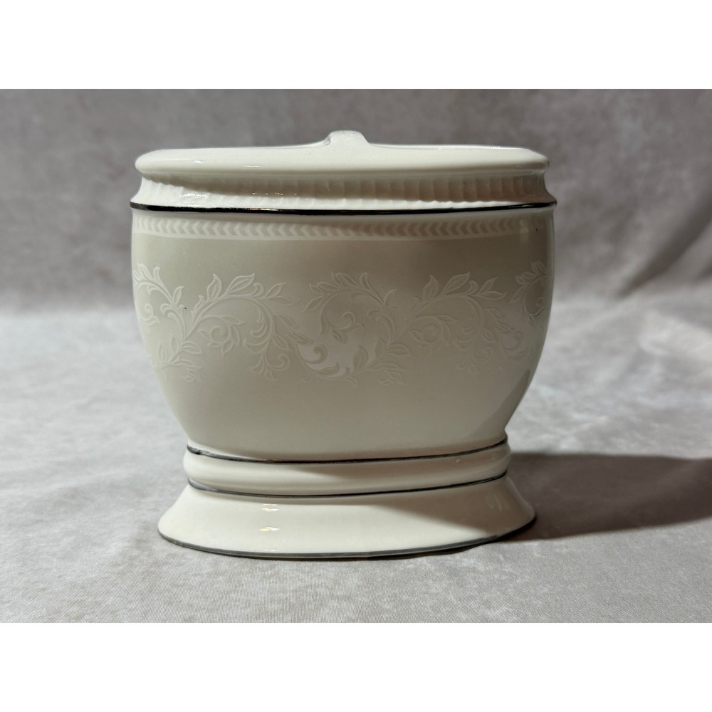 Hotel Collection Porcelain Bathroom Vanity Toothbrush Holder Embossed Silver